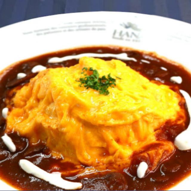 華調理製菓専門学校 西洋料理　オムライスデミグラスソース1