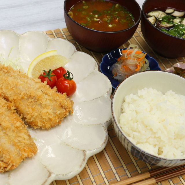 ハッピー製菓調理専門学校 【調理】アジを1匹捌こう！カスタム鯵フライ定食♪1