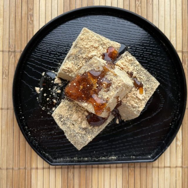 東日本製菓技術専門学校 【和菓子】どら焼き／わらび餅2