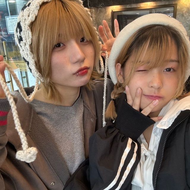 足利デザイン・ビューティ専門学校 ファッションデザイン科：パールＴシャツリメイク体験♪2