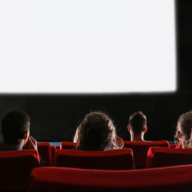 専門学校 福岡ビジュアルアーツ・アカデミー 海外映画のアフレコ収録体験(声優学科)1