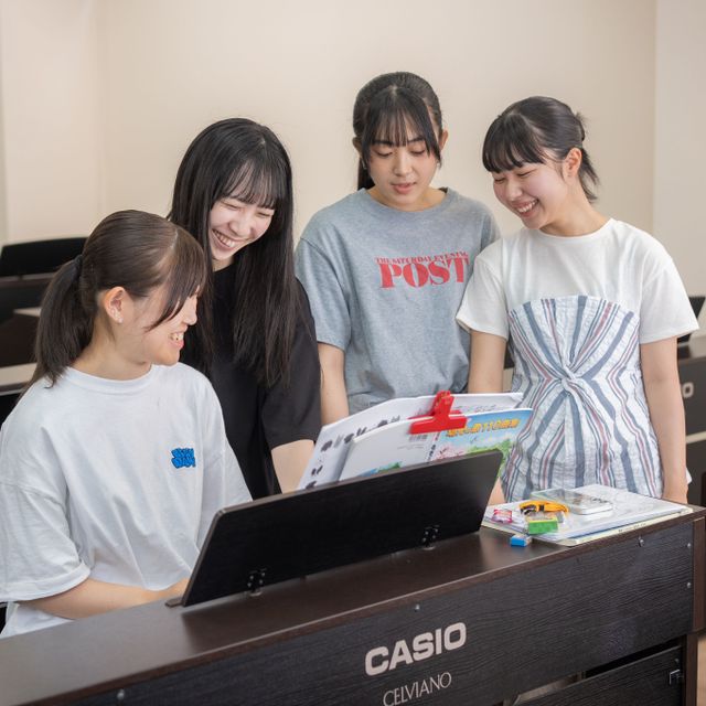 新潟こども医療専門学校 高校３年生対象「保育・教育体験」Newスタイル～歌わない童謡1
