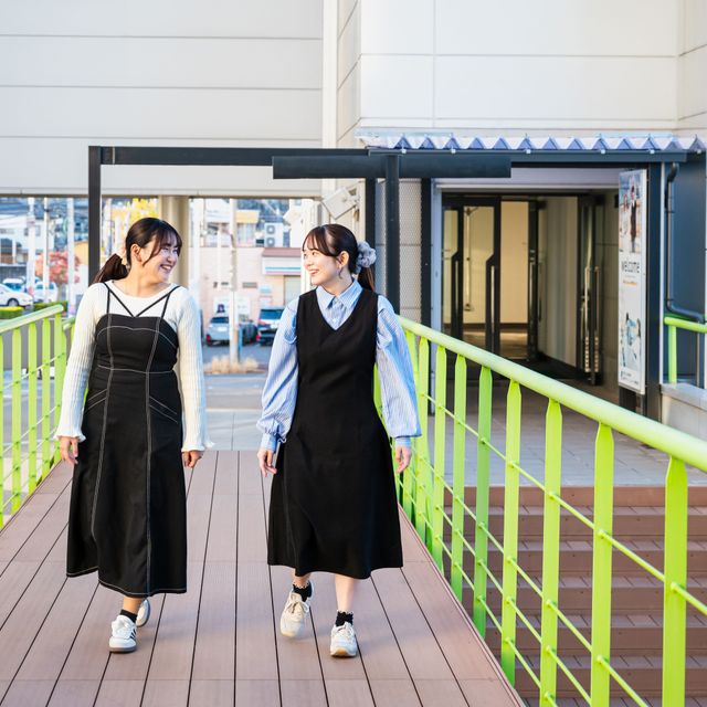 足利デザイン・ビューティ専門学校 トータルビューティ科：化粧崩れ防止メイク/チョコレートパック4