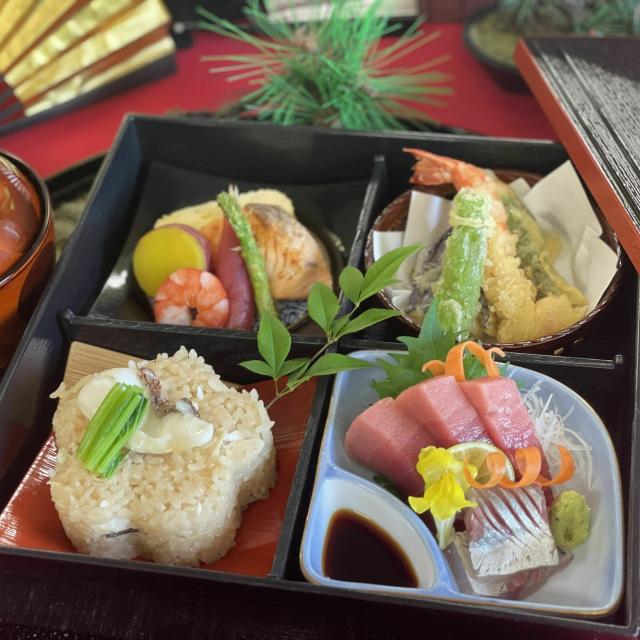 東海調理製菓専門学校 ☆★日本料理 松花堂弁当★☆1