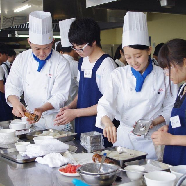 愛知調理専門学校 お魚のさばき方魅せます☆あじの南蛮漬けと彩り涼麺2