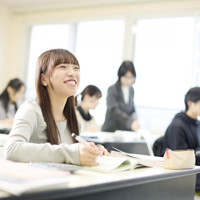 日本ＩＴビジネス公務員専門学校 【 事務・販売サービス 】資格・検定に強いヒミツが分かる！3