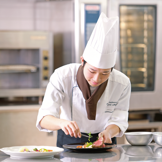 国際ＴＢＣ調理・パティシエ専門学校 【シェフ・調理師】様々なメニューを料理のプロから学ぶ1