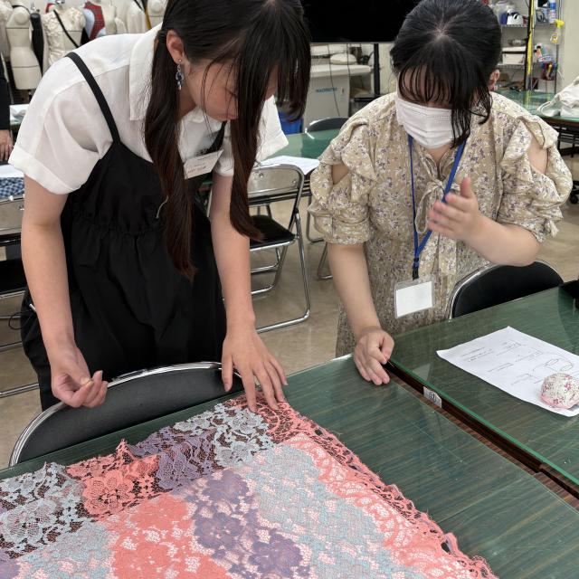 目白ファッション＆アートカレッジ クリエイト！ミシンやニットマシンを使って製作体験♪2