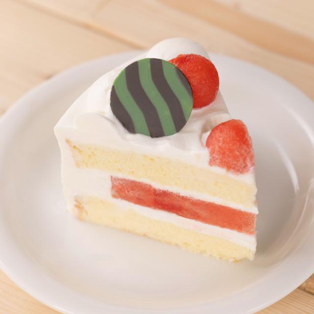 札幌観光ブライダル・製菓専門学校 【製菓学科】すいかのショートケーキ1