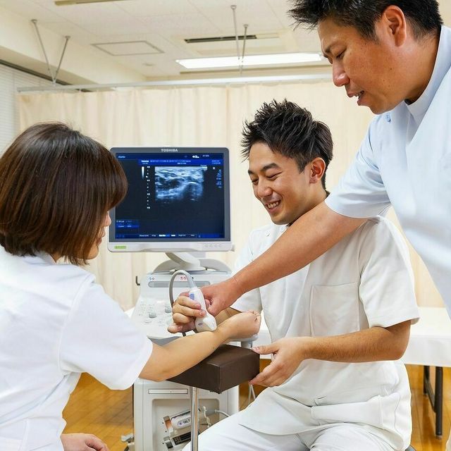 横浜呉竹医療専門学校 【柔道整復科】スポーツ現場の必須スキル！エコー観察の威力1
