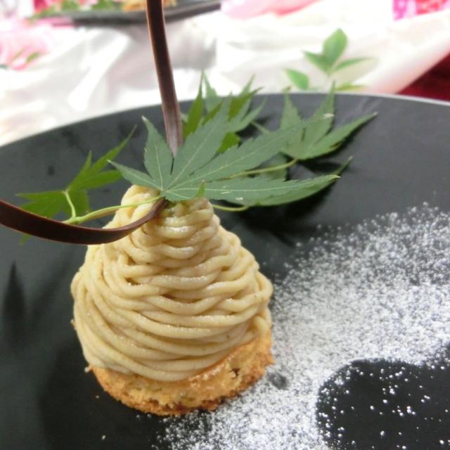 東京多摩調理製菓専門学校 秋のスイーツ!和栗のモンブラン1
