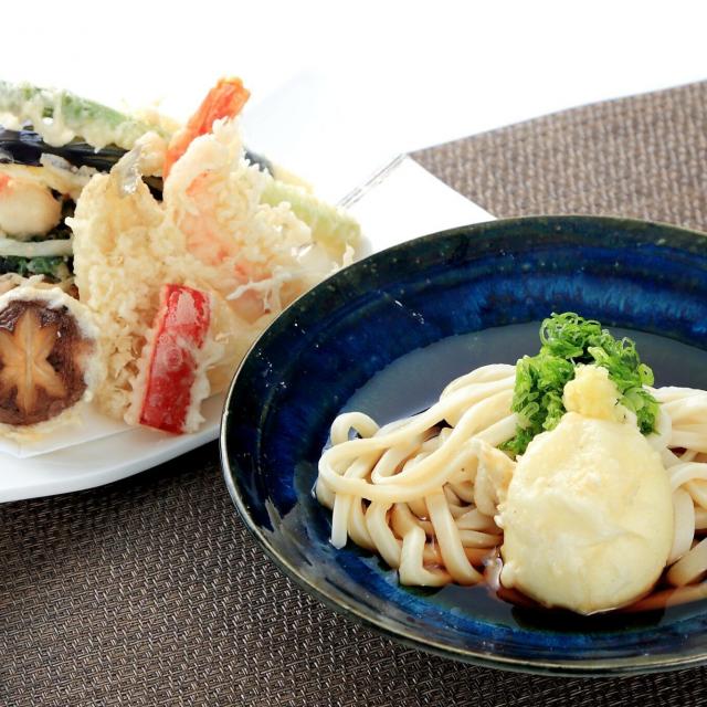 神戸国際調理製菓専門学校 【調理】さっくり天ぷらと冷たいうどん1