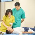 新宿医療専門学校 白衣を着て鍼灸師のお仕事体験！
