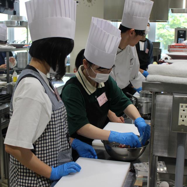 富山調理製菓専門学校 【調理技術科】１０/４（土）秋の味覚★和ごはん体験3