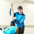 横浜呉竹医療専門学校 【柔道整復科】スポーツの現場で役立つリカバリーストレッチ技術