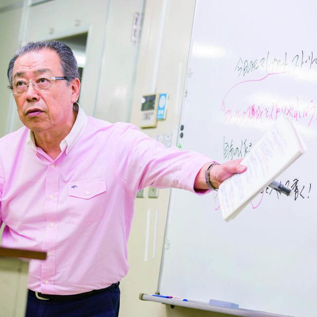 専門学校日本デザイナー学院 編集者が語る「売れるマンガの秘密」1