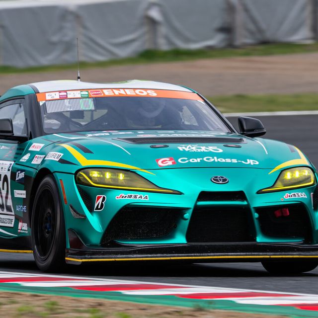 専門学校　越生自動車大学校 スーパーGT参戦チーム「埼玉トヨペットGreenBrave」の工場見学！2