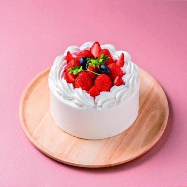 名古屋製菓専門学校 『苺たっぷりショート』名古屋製菓／洋菓子技術マスター科1