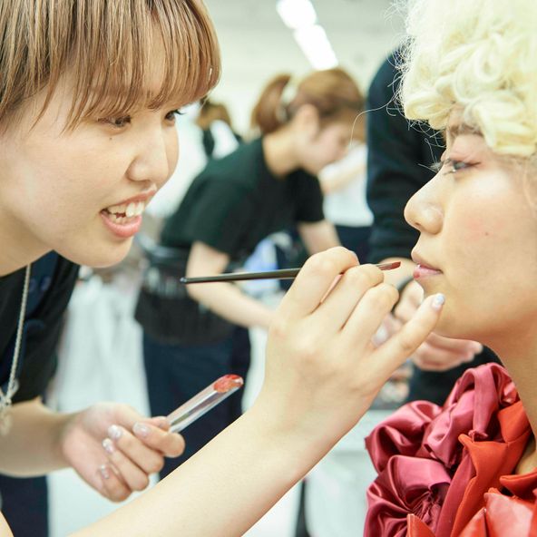 関西美容専門学校 資料請求 願書請求 学校案内 スタディサプリ 進路