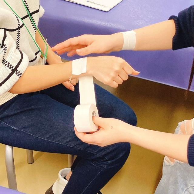 札幌青葉鍼灸柔整専門学校 5/10　美容鍼・耳つぼジュエリー＆テーピング体験3