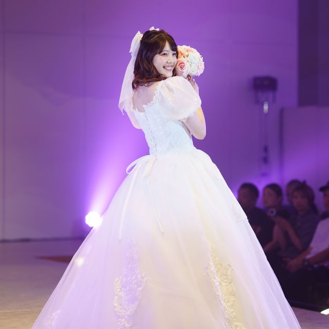 足利デザイン・ビューティ専門学校 ブライダル・ホテル科：ドレスショー&Xmasパーティー開催2