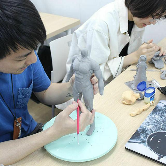 東京デザイナー学院 フィギュア制作の続きをしよう!1