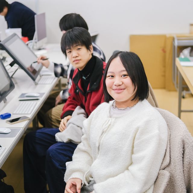 足利デザイン・ビューティ専門学校 クリエイティブデザイン科：2種の選べる実習3