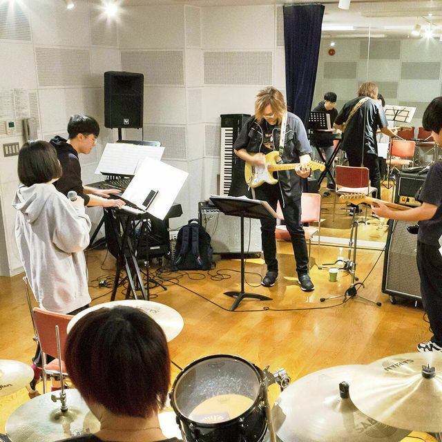 プロミュージシャン学科 楽器別レッスンで友達と差をつける 尚美ミュージックカレッジ専門学校のオープンキャンパス情報と予約申込 スタディサプリ 進路