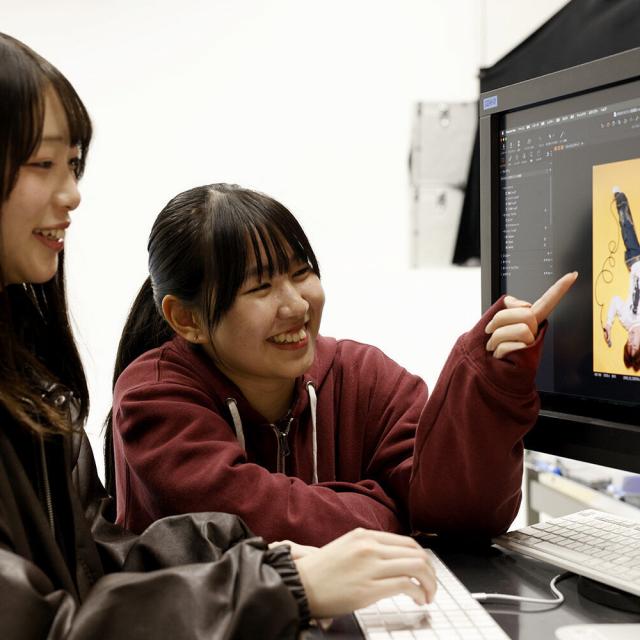 専門学校 福岡ビジュアルアーツ・アカデミー アイドル写真の撮影現場のお仕事！（マスコミ出版・芸能学科）1