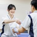 新宿医療専門学校 スクラブ着用！接骨院の先生体験！