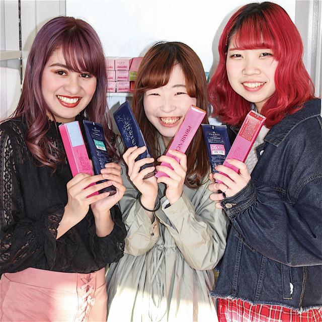 足利デザイン・ビューティ専門学校 サマフェス!美容総合科:セルフで楽しむダブルカラー!!1
