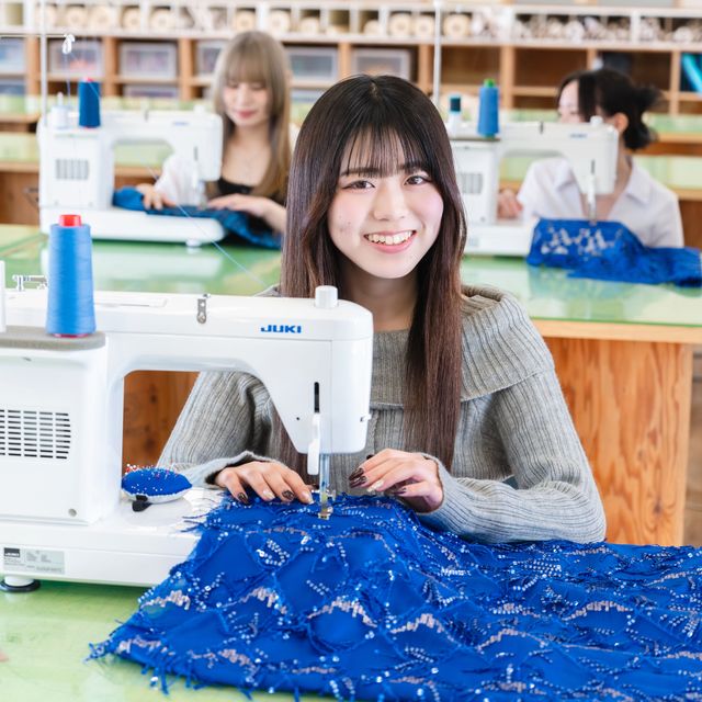 足利デザイン・ビューティ専門学校 ファッションデザイン科：服の設計！平面裁断体験3