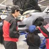 自動車整備士なりきり!つなぎで整備実習の詳細