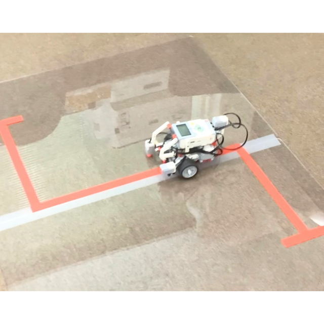石川職業能力開発短期大学校 ロボットを思いどおりに動かそう！ロボット制御体験1