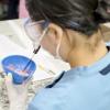 新宿医療専門学校 歯科材料でストラップや世界に一つだけのＭＹ缶バッジを作ろう！