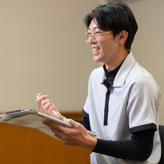 高知福祉専門学校 【介護福祉学科】高齢・障がい施設で働く先輩の話を聞いてみよう1