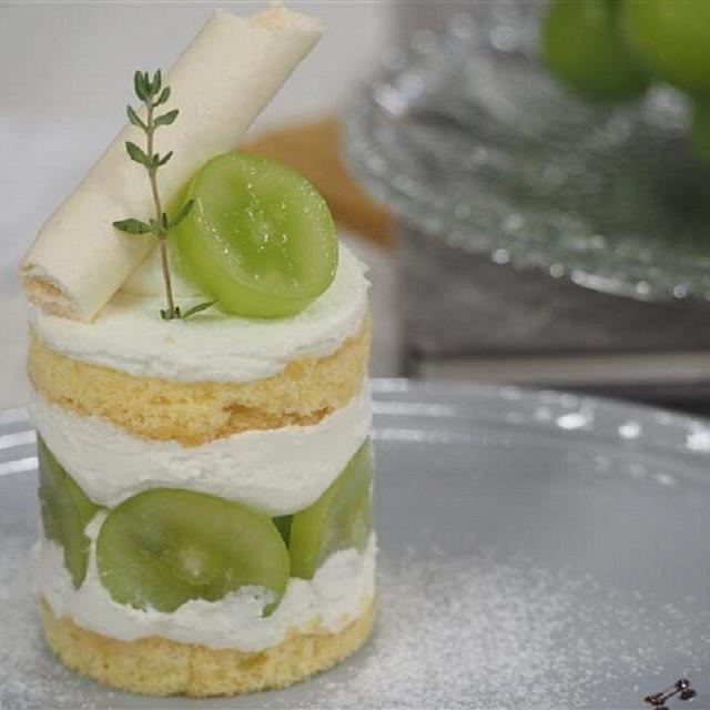 横浜スイーツ＆カフェ専門学校 ８月限定！シャインマスカットケーキ★初心者大歓迎★1