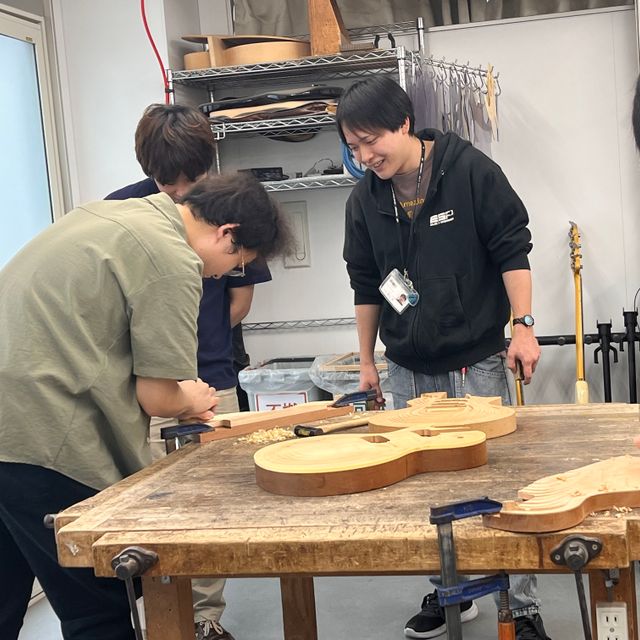 ＥＳＰエンタテインメント東京 【体験授業】ギタークラフト科 ギター製作1