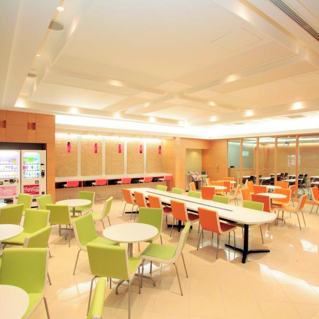 京都栄養医療専門学校 魅惑の調理実習！米粉フォンダンショコラで栄養分野体験！3