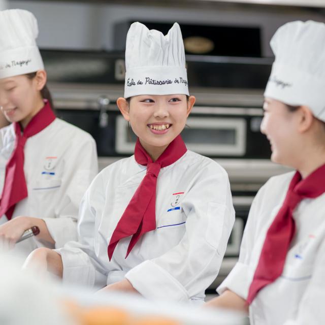 名古屋製菓専門学校 『フルーツのタルト』名古屋製菓／洋菓子技術マスター科2