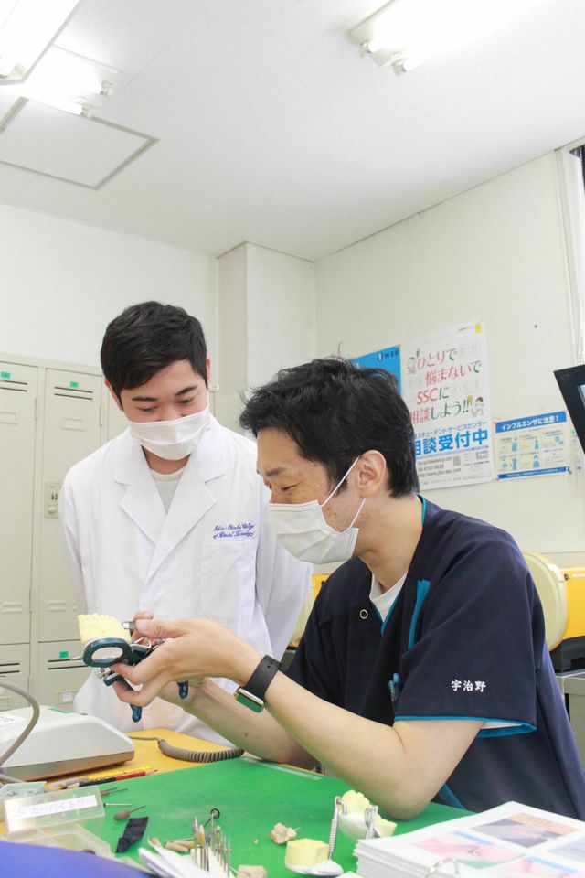 きっかけはgreeeenの映画 自分の努力次第で技術を磨ける所に惹かれました 新大阪歯科技工士専門学校 スタディサプリ 進路