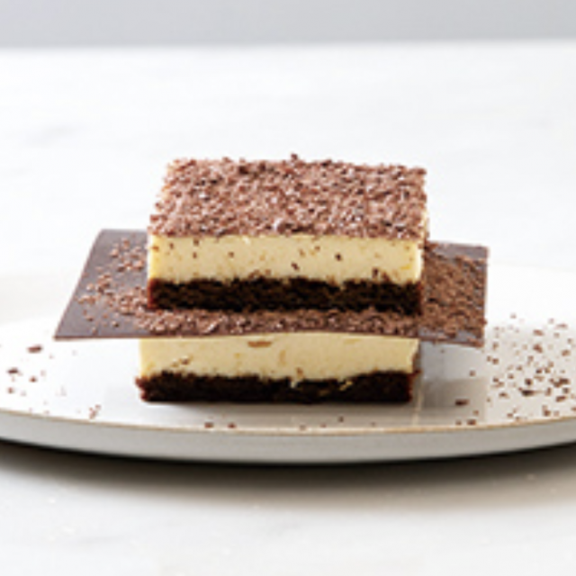 専門学校ビジョナリーアーツ 板チョコティラミス WHITE GLASS COFFEE1