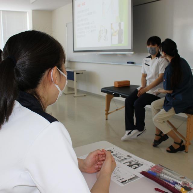 富山リハビリテーション医療福祉大学校 【作業療法科】１２/１３（土）手の装具を作って体感！3