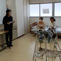 北大阪福祉専門学校 第２回「福祉用具を使って歩いてみよう！」