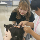 ヘアビューティ学科｜ワインディング早巻きコンテストに挑戦！の詳細