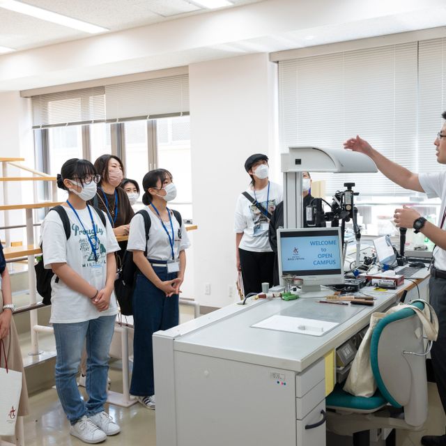 愛知学院大学歯科技工専門学校 【スタンダードコース】ペンダントづくり&病院見学ツアー4