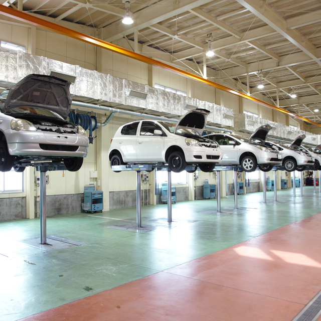 富山自動車整備専門学校 【今回はコレを体験】自動ブレーキ体験★3