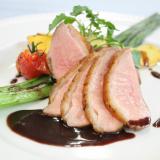 マカロンケーキ＆鴨肉のローストの詳細