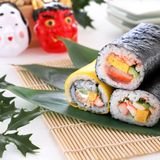 願いを込めて恵方巻を丸かじり！の詳細