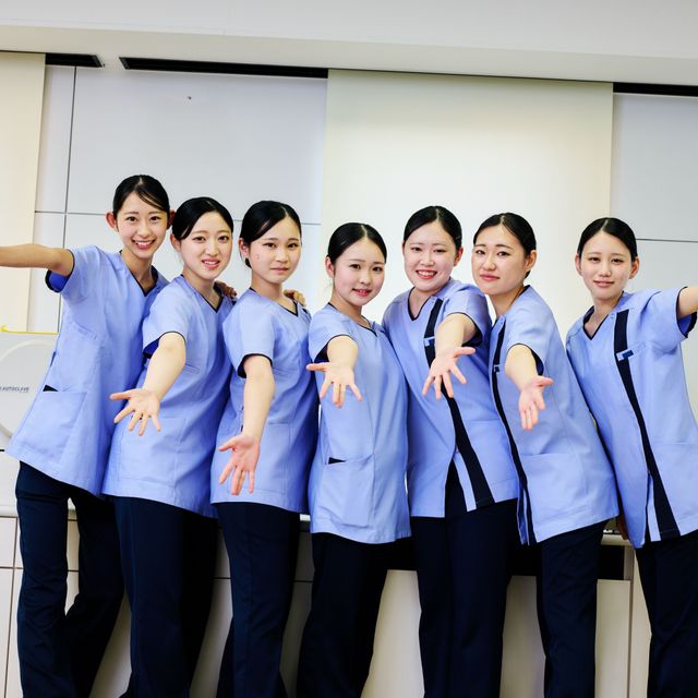 東海歯科衛生士専門学校 歯科材料で小物を作ってみよう1